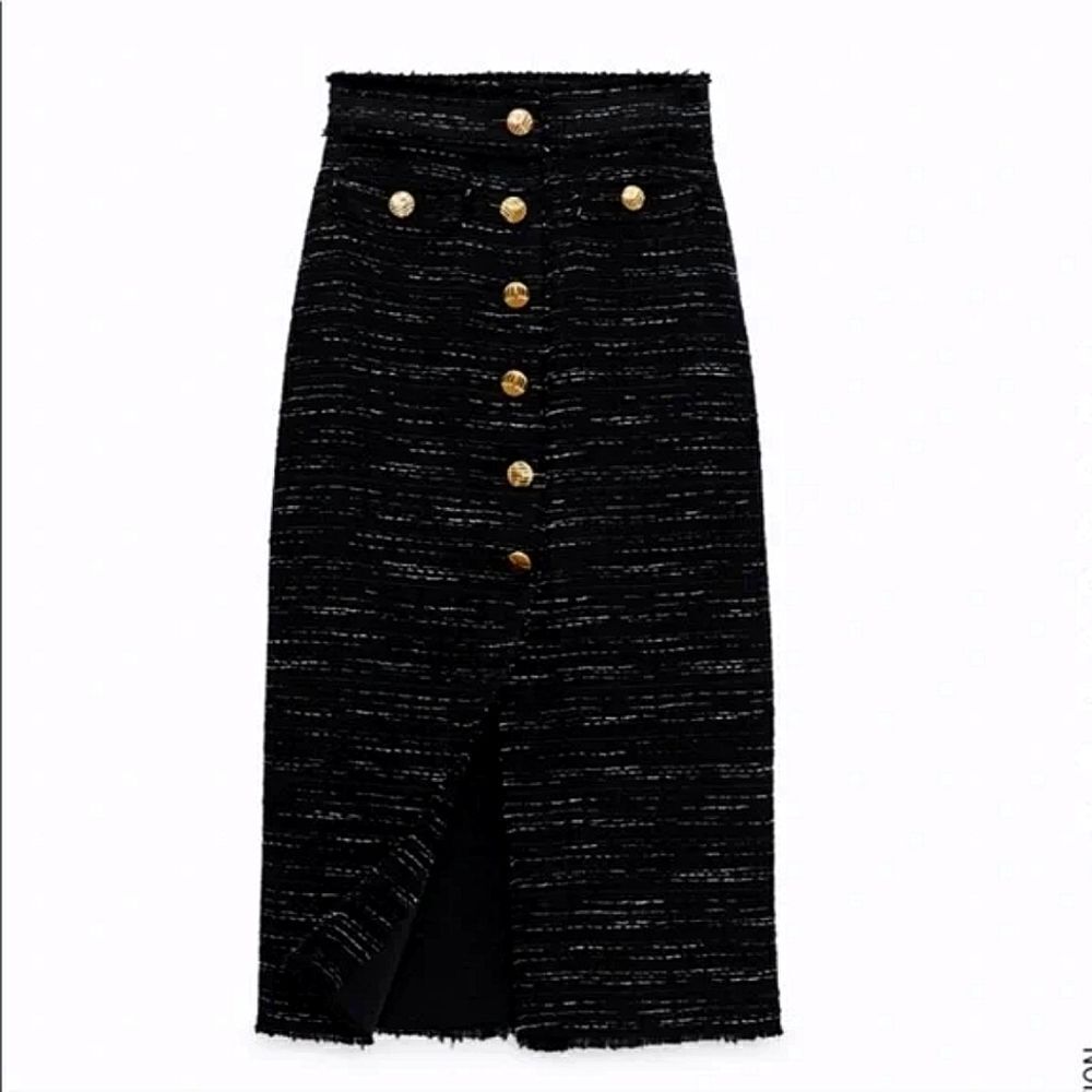 ZARA PENCIL TEXTURED SKIRT WITH GOLD BUTTONS - Picture 9 of 10